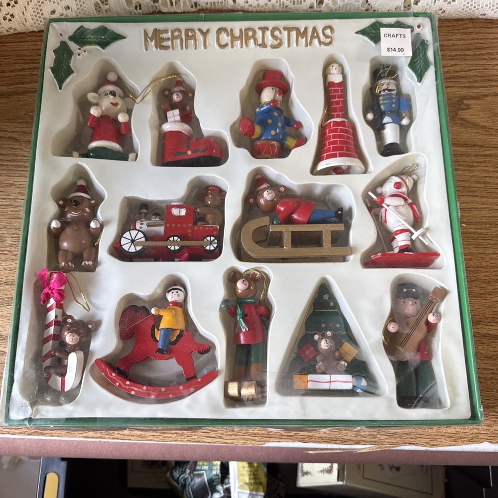 Vintage‎ Wooden Christmas Tree Ornament Set Snoman/Santa/Candy Cane/Teddy In Box